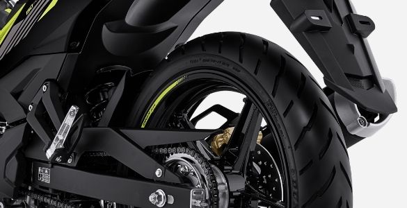 Wide Tubeless Tire Yamaha MX King 150