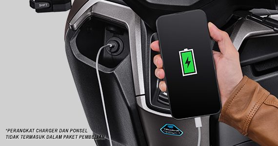 NEW Yamaha NMax Turbo Neo - Electric Power Socket