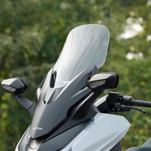 Electrically Adjustable Wind Screen