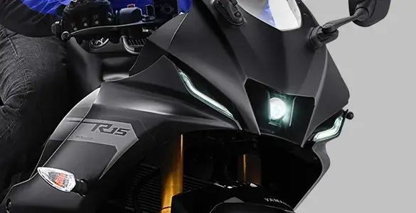 M-Shaped Intake Duct with LED Projector Headlight R15